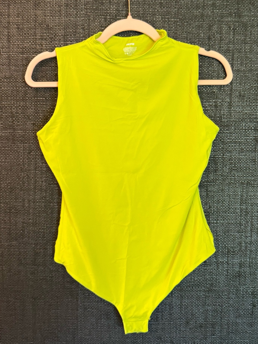 SKIMS Neon Green Chartreuse Sleeveless High Neck Bodysuit Size L - Picture 1 of 5